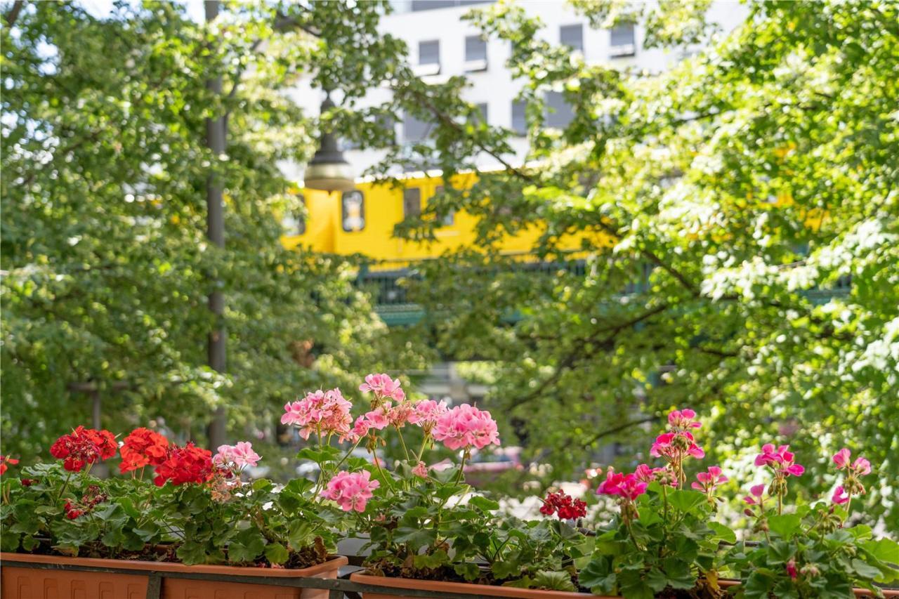 Holiday 33 Apartments Efg Schoenhauser Allee Mit Balkon Berlino Esterno foto