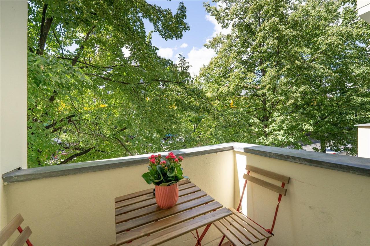 Holiday 33 Apartments Efg Schoenhauser Allee Mit Balkon Berlino Esterno foto