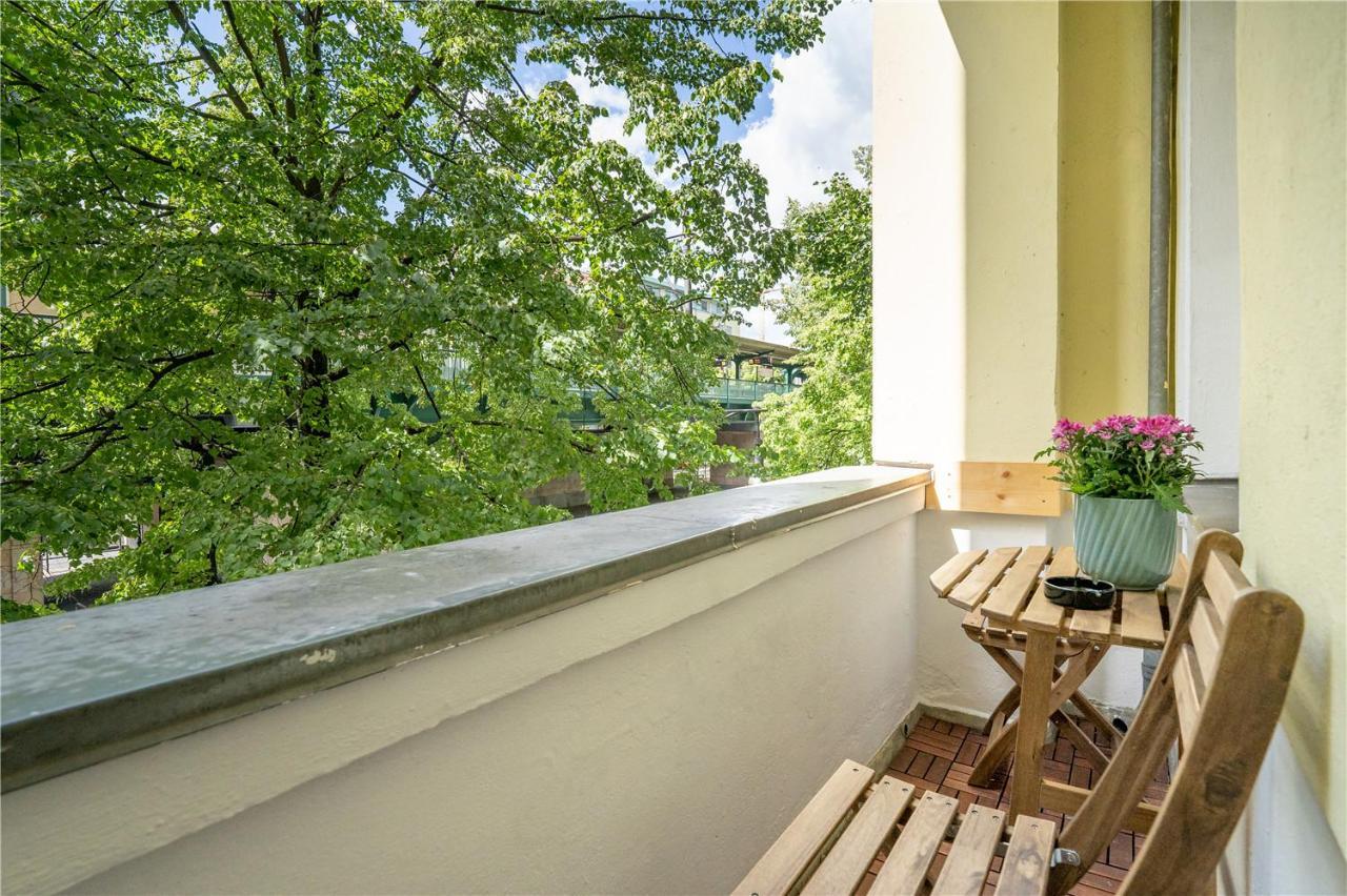 Holiday 33 Apartments Efg Schoenhauser Allee Mit Balkon Berlino Esterno foto